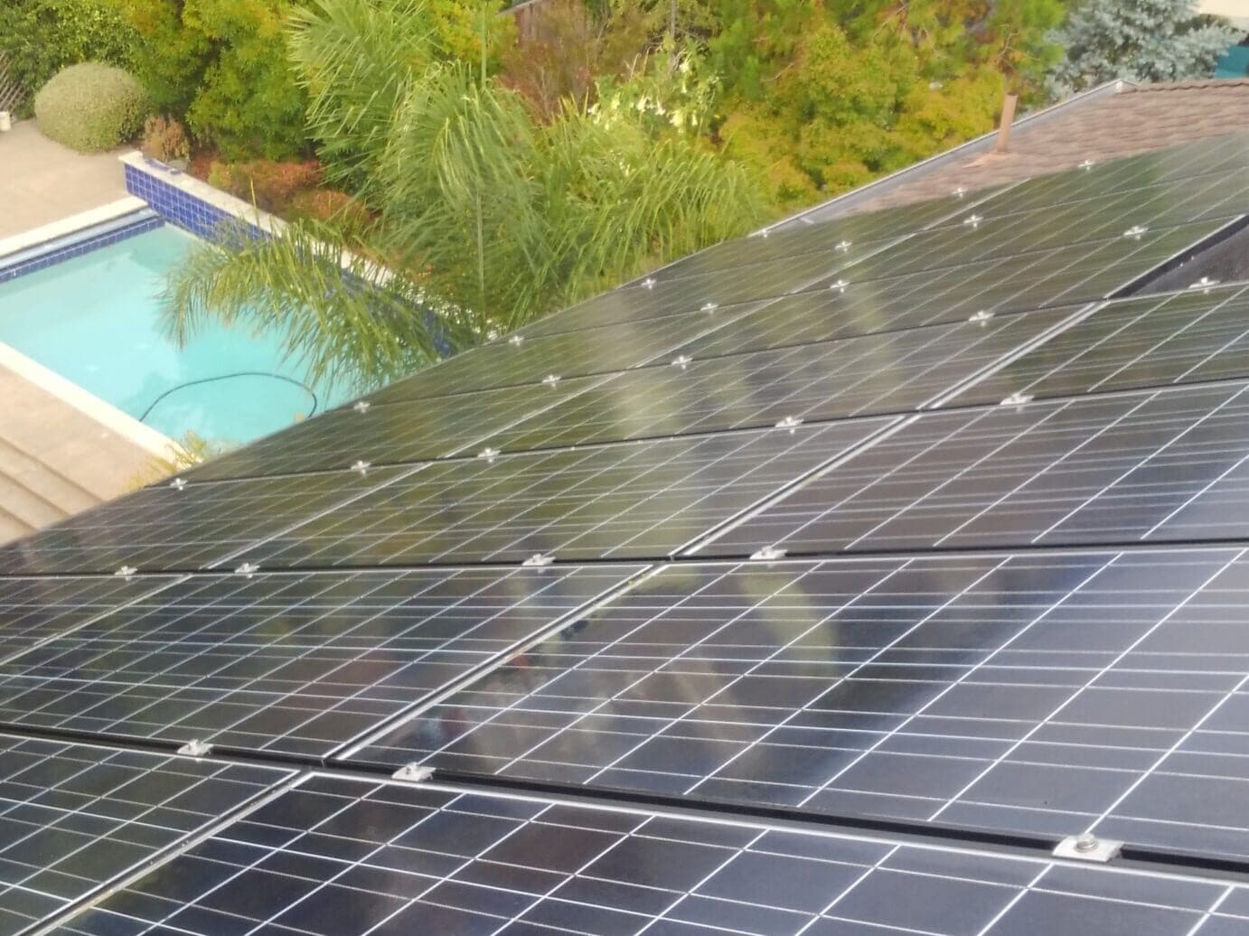 Jensen Window Cleaning | We offer professional solar panel cleaning to improve system productivity