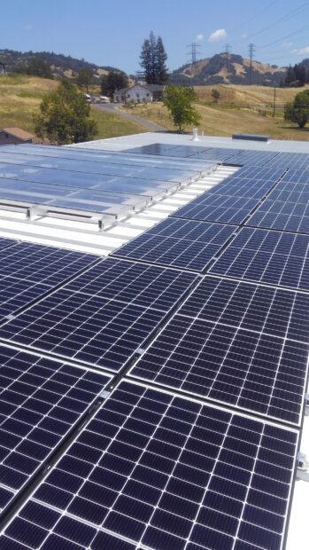 archaick-spojenec-kozmick-solar-panel-installation-sonoma-county